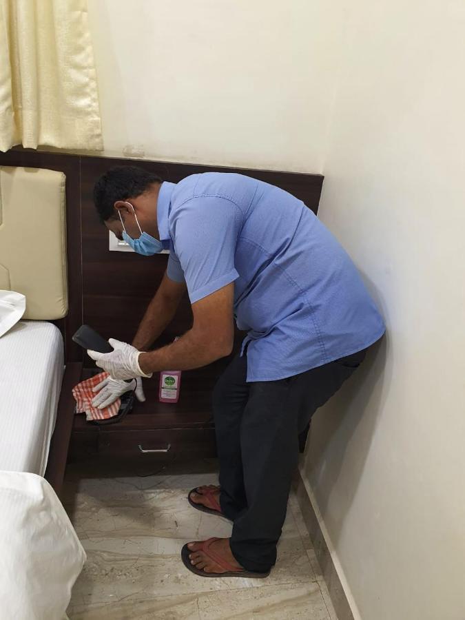 Arihanth Inn Vellore Bagian luar foto