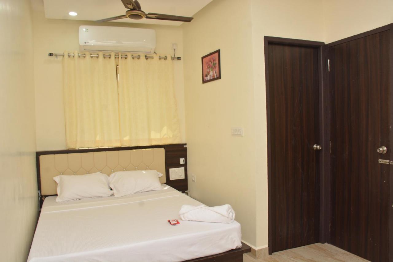 Arihanth Inn Vellore Bagian luar foto